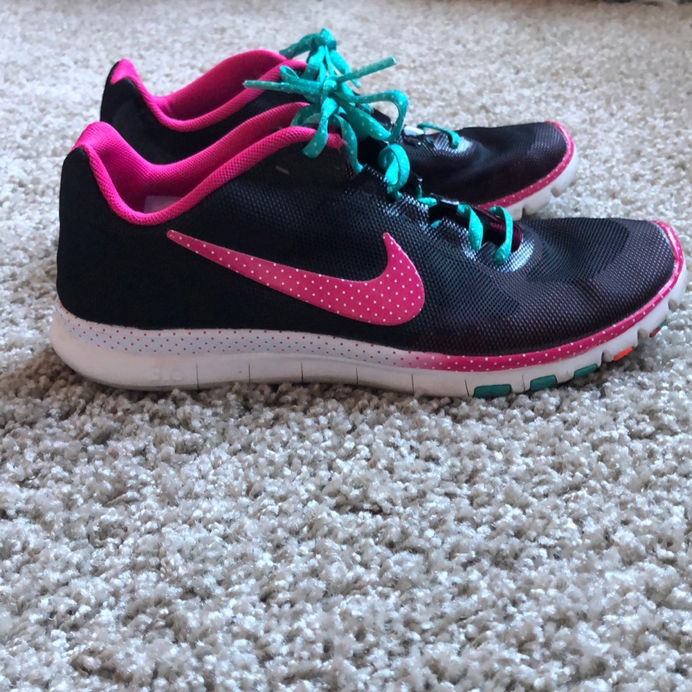 Nike women’s free runs 3.0